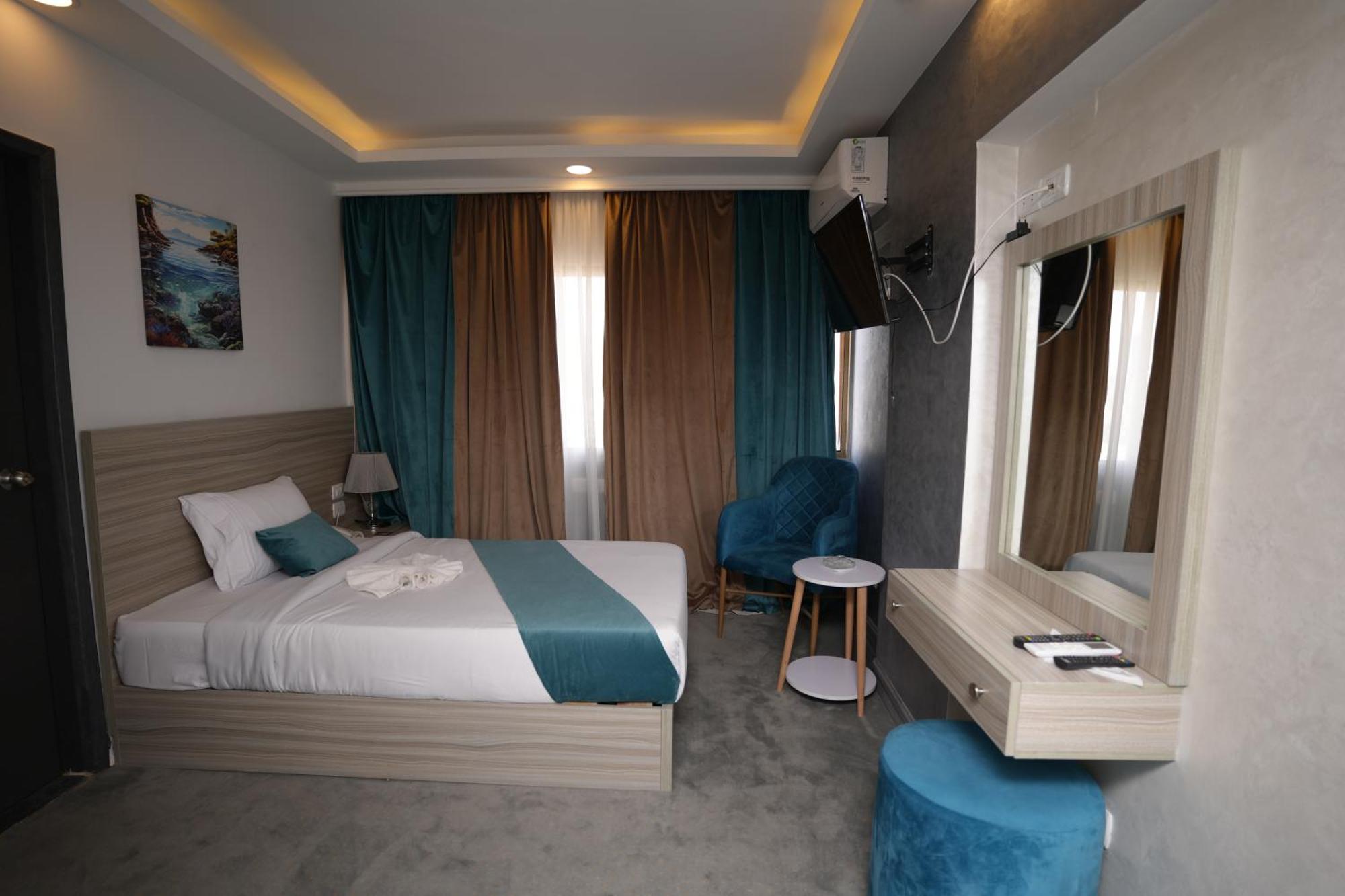 Mar Charbel Hotel Cairo Exterior foto